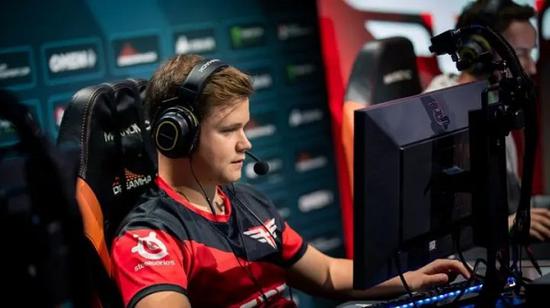 小黑盒绝地求生社区新增举报渠道提升玩家体验