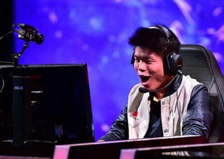 揭秘风暴英雄皮肤背后的星际传奇